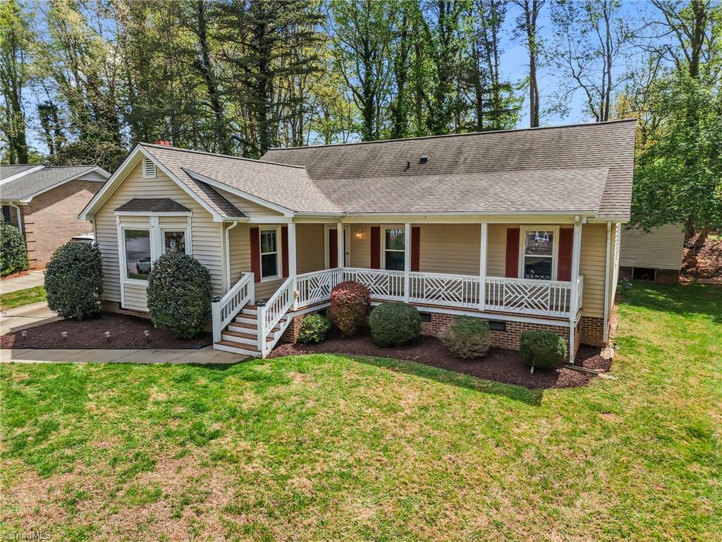 1611 Maple Ridge Court Greensboro, NC 27455 - Photo 3 of 47