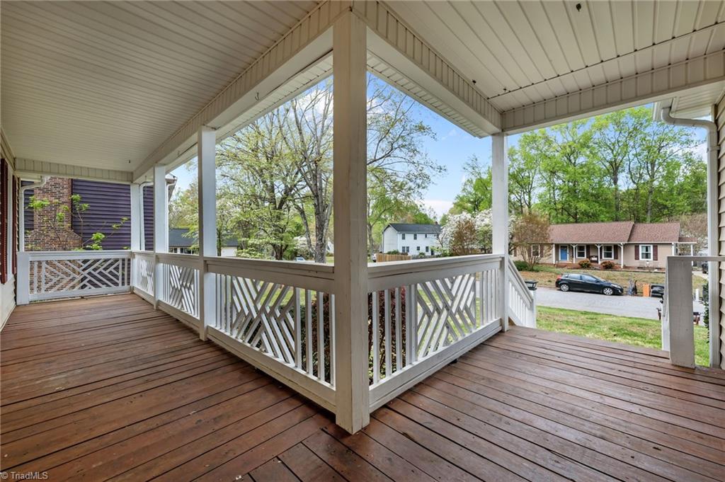 1611 Maple Ridge Court Greensboro, NC 27455 - Photo 31 of 47