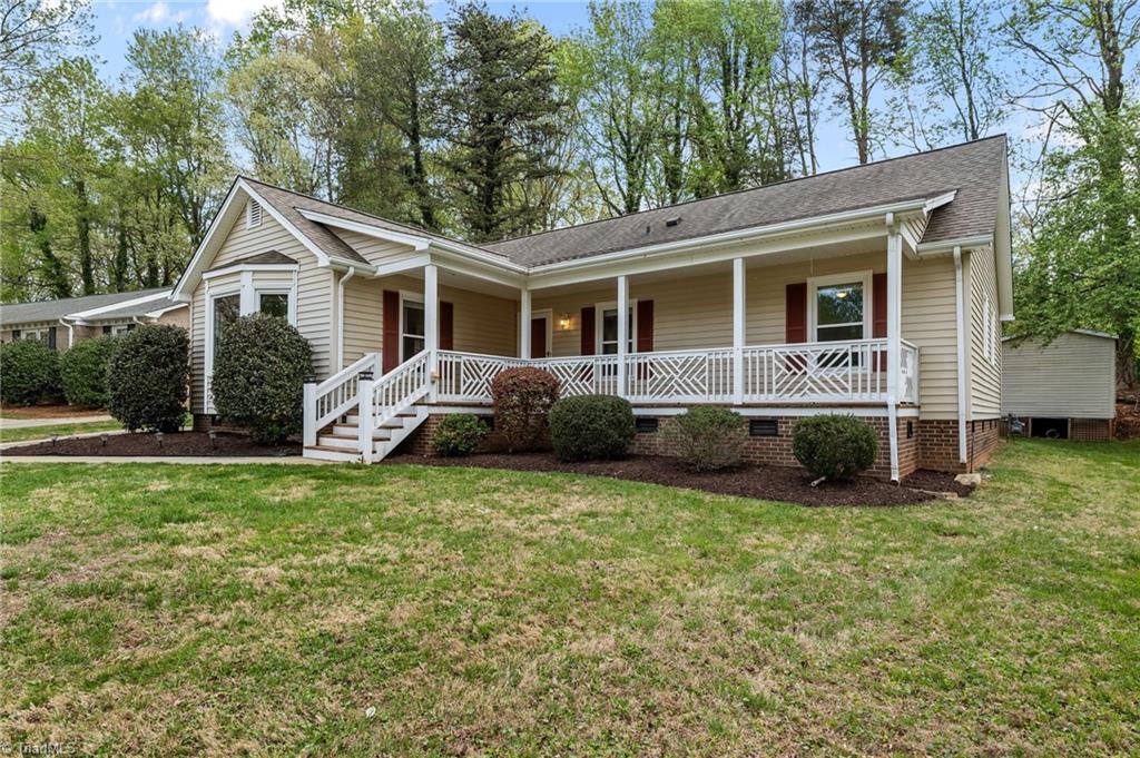 1611 Maple Ridge Court Greensboro, NC 27455 - Photo 33 of 47