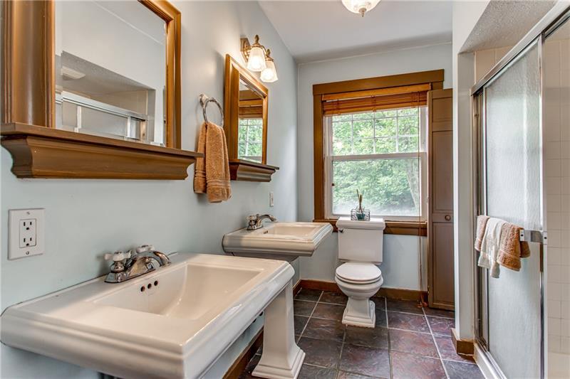 504 Walnut Road Pittsburgh, PA 15202 - Photo 14 of 25 Gallery Image 14