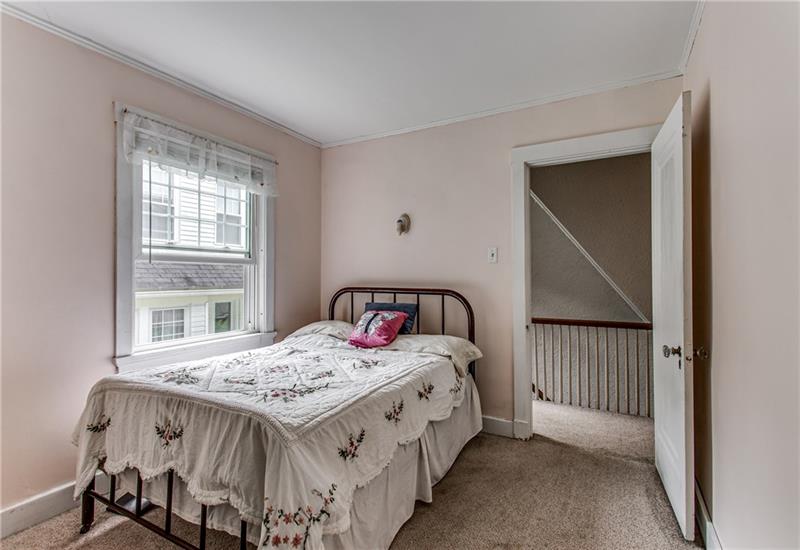 504 Walnut Road Pittsburgh, PA 15202 - Photo 17 of 25 Gallery Image 17