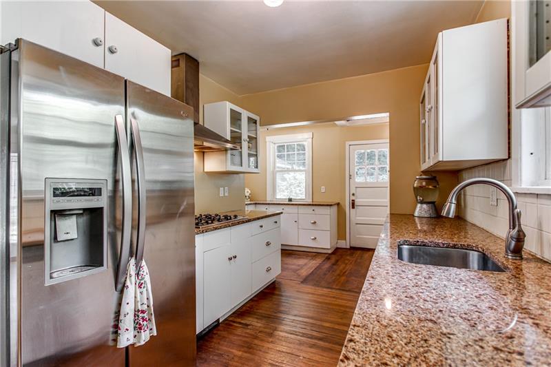 504 Walnut Road Pittsburgh, PA 15202 - Photo 10 of 25 Gallery Image 10