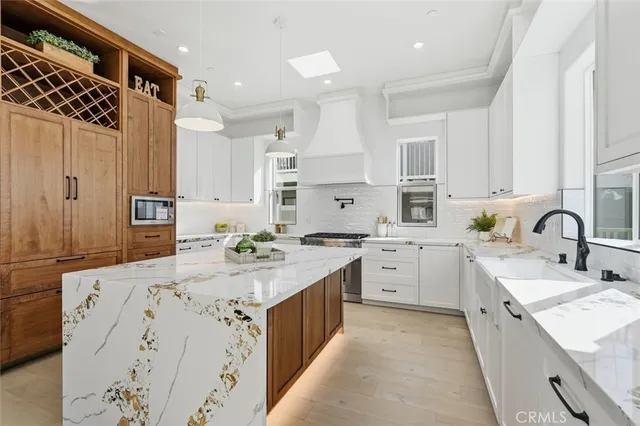 $2,559,000 | 617 North Irena Avenue, Unit B, Redondo Beach, CA 90277