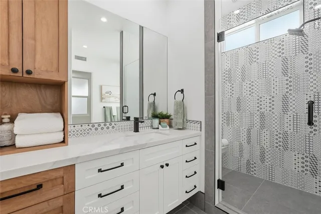 $2,559,000 | 617 North Irena Avenue, Unit B, Redondo Beach, CA 90277