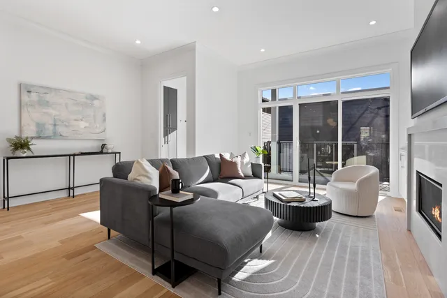 $1,775,000 | 2433 West Cuyler Avenue, Chicago, IL 60618