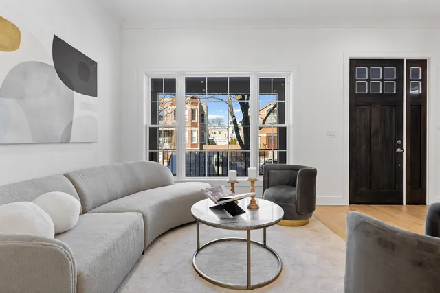 $1,775,000 | 2433 West Cuyler Avenue, Chicago, IL 60618