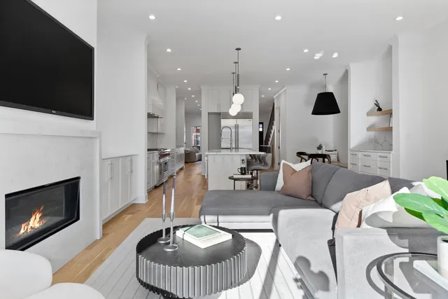 $1,775,000 | 2433 West Cuyler Avenue, Chicago, IL 60618