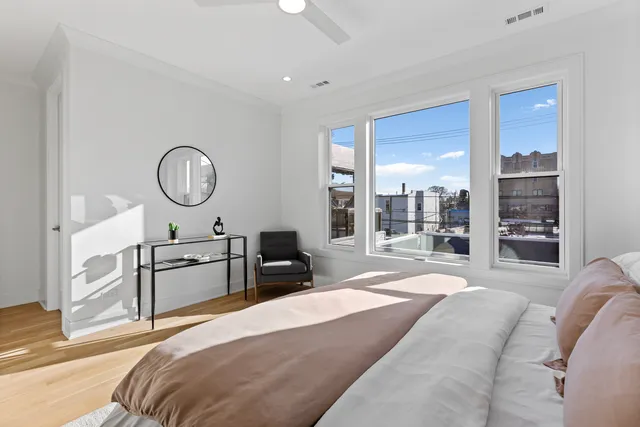 $1,775,000 | 2433 West Cuyler Avenue, Chicago, IL 60618