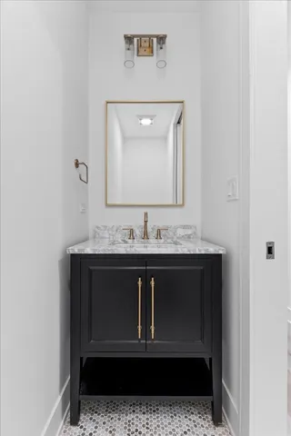 $1,775,000 | 2433 West Cuyler Avenue, Chicago, IL 60618