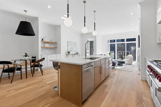 $1,775,000 | 2433 West Cuyler Avenue, Chicago, IL 60618