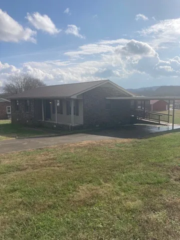 $1,495 | 104 Wallace Street, Woodbury, TN 37190