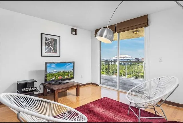 $419,000 | 816 Northwest 11th Street, Unit 1101, Miami, FL 33136