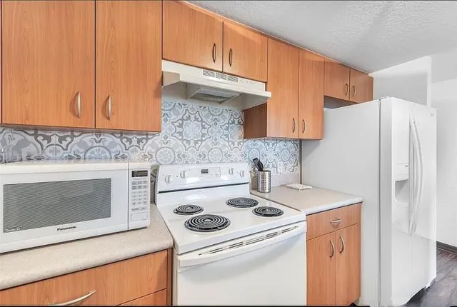 $419,000 | 816 Northwest 11th Street, Unit 1101, Miami, FL 33136