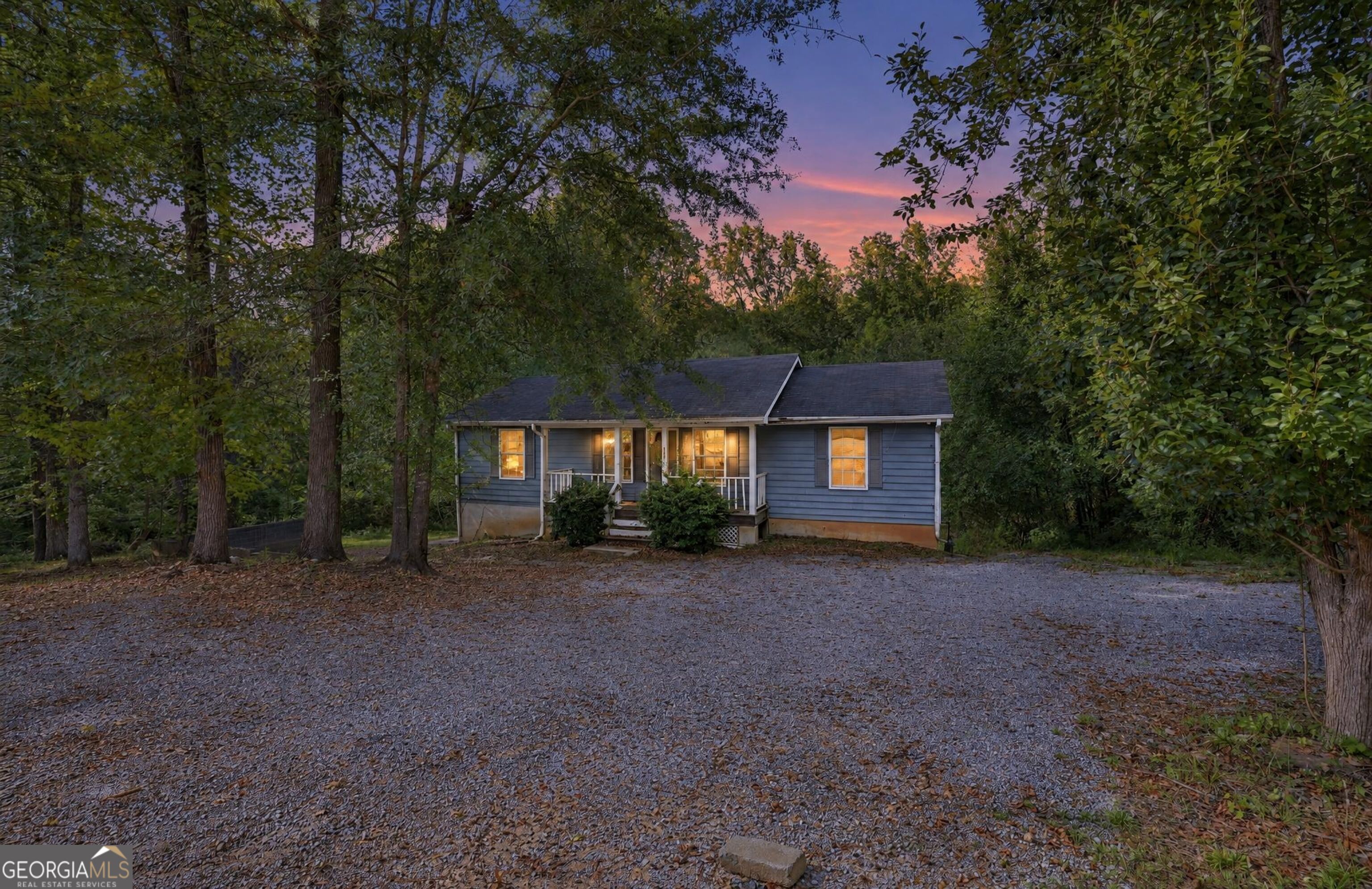 7694 Rockbridge Road Southwest Stone Mountain, GA 30087 - Photo 6 of 12 Gallery Image 6