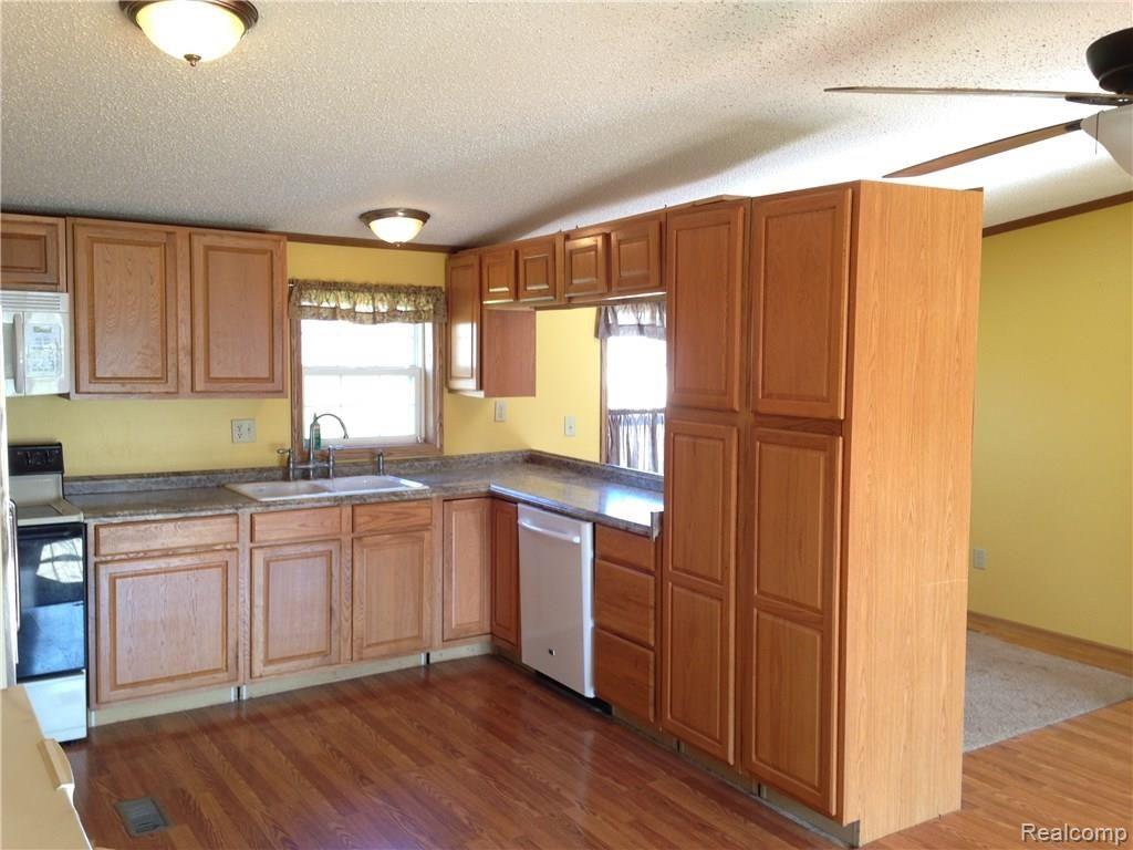 9323 Cole Road Durand, MI 48429 - Photo 20 of 37 Gallery Image 20