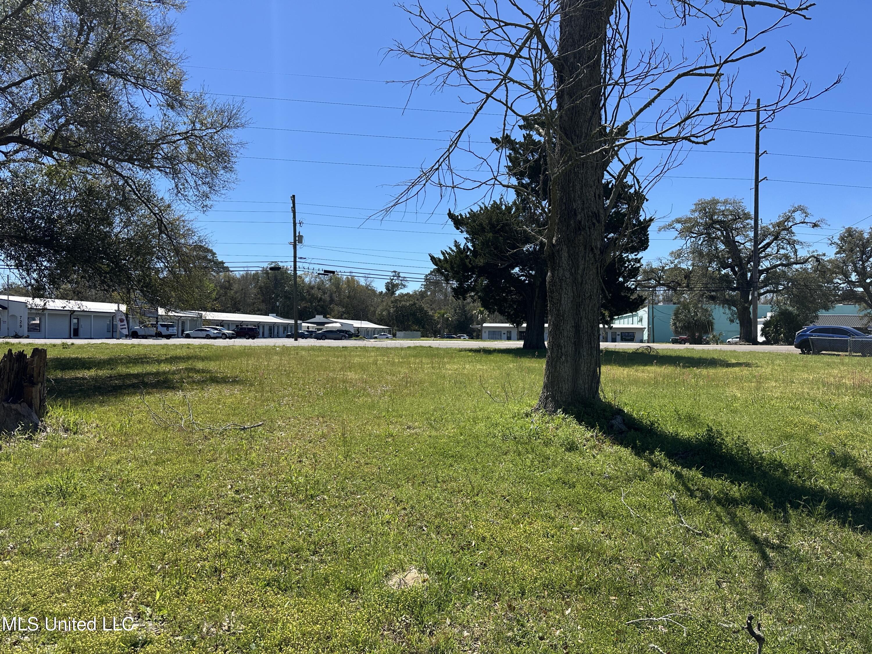 712 East Pass Road Gulfport, MS 39507 - Photo 5 of 6 IMG_8788