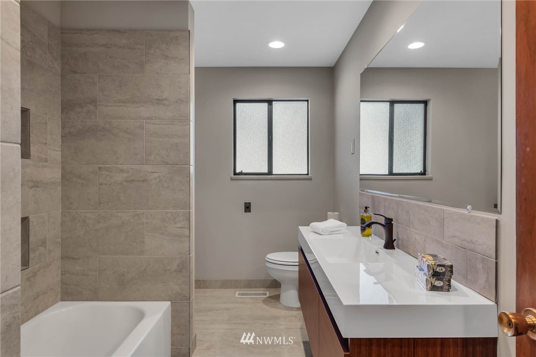 4362 Jim Smith Road Wenatchee, WA 98801 - Photo 14 of 30 Gallery Image 14
