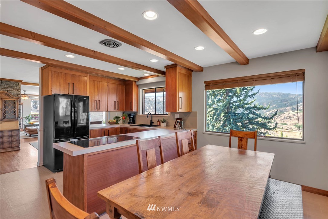 4362 Jim Smith Road Wenatchee, WA 98801 - Photo 22 of 30 Gallery Image 22