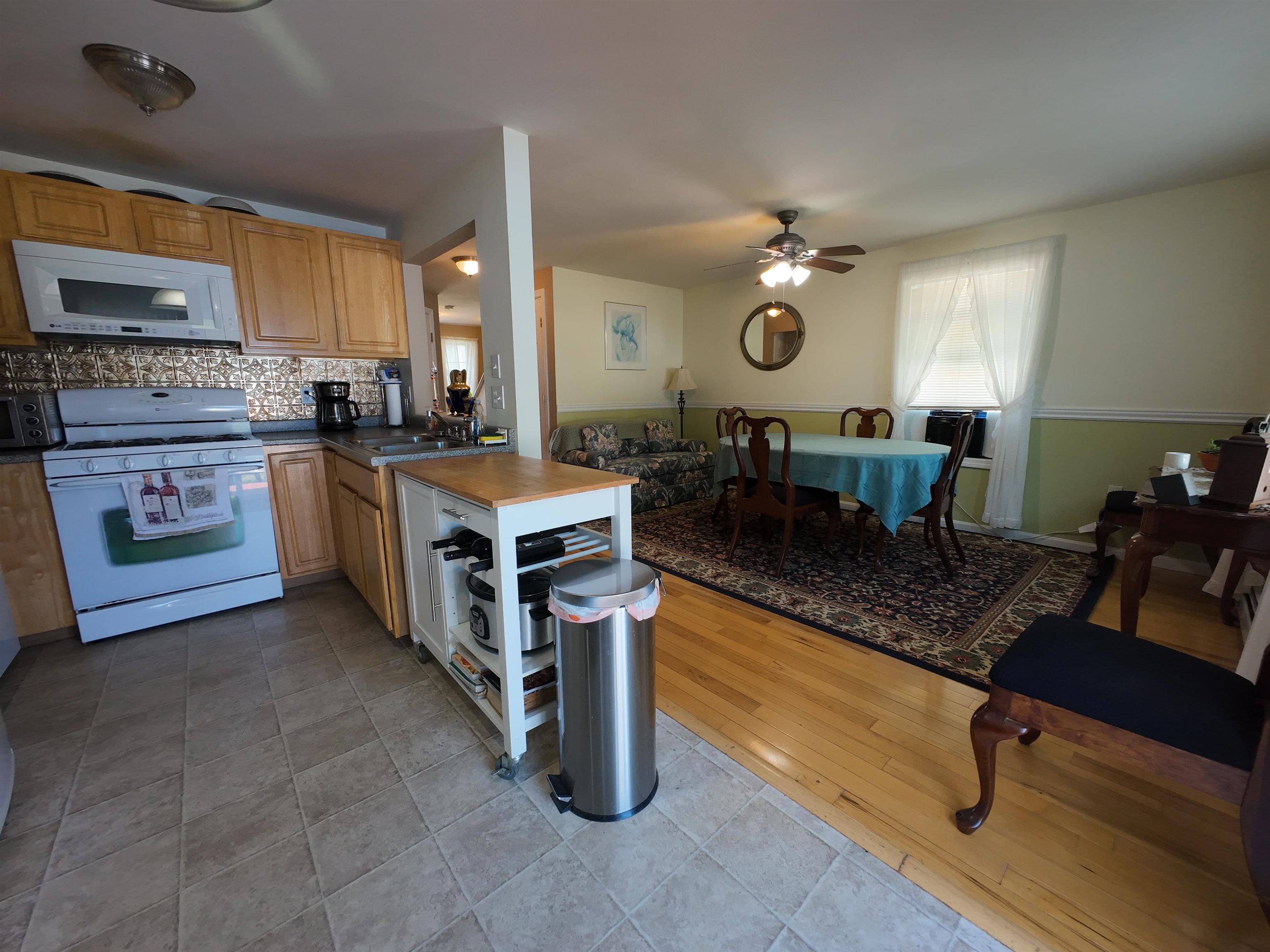 211 West Mitchell Street Manchester, NH 03103 - Photo 9 of 35