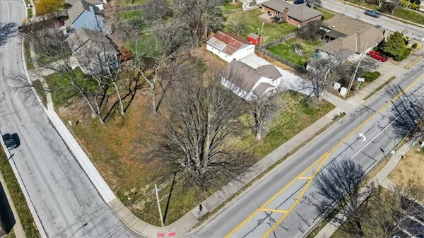 $279,000 | 1490 Northeast Independence Avenue, Lee's Summit, MO 64086