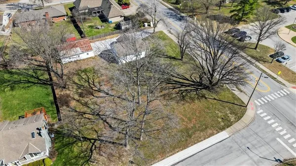 $279,000 | 1490 Northeast Independence Avenue, Lee's Summit, MO 64086