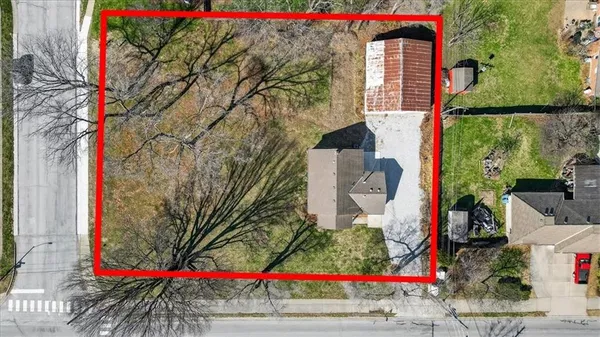 $279,000 | 1490 Northeast Independence Avenue, Lee's Summit, MO 64086