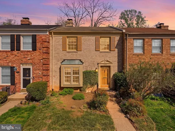 $735,000 | 9251 Bailey Lane, Fairfax, VA 22031