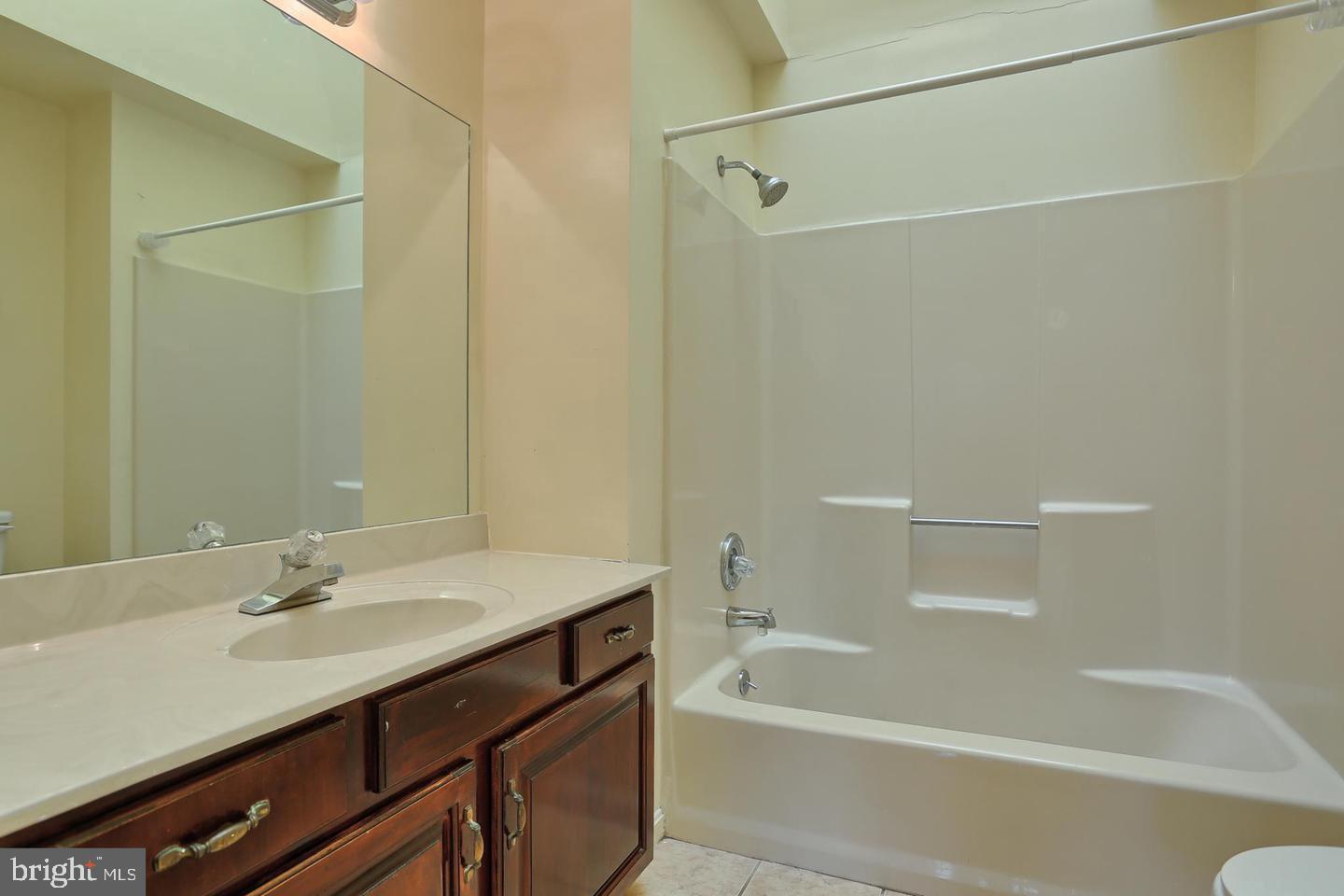 2051 B Raleigh Road Hummelstown, PA 17036 - Photo 13 of 21 Gallery Image 13