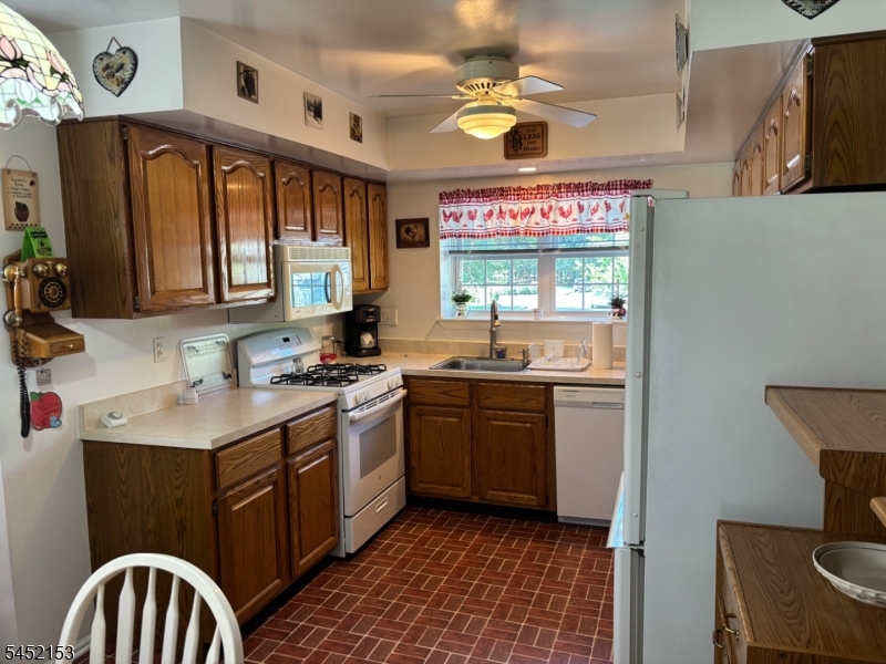 17 Choctaw Ridge Road Branchburg, NJ 08876 - Photo 8 of 23 Gallery Image 8