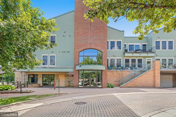 $430,000 | 610 Main Street North, Unit 305, Stillwater, MN 55082