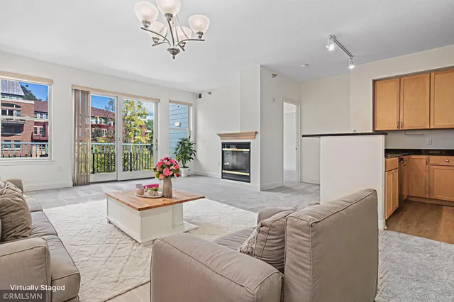 $448,000 | 610 Main Street North, Unit 305, Stillwater, MN 55082