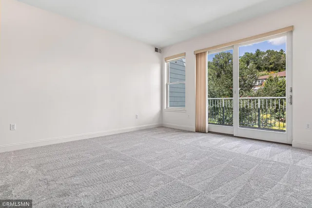 $448,000 | 610 Main Street North, Unit 305, Stillwater, MN 55082