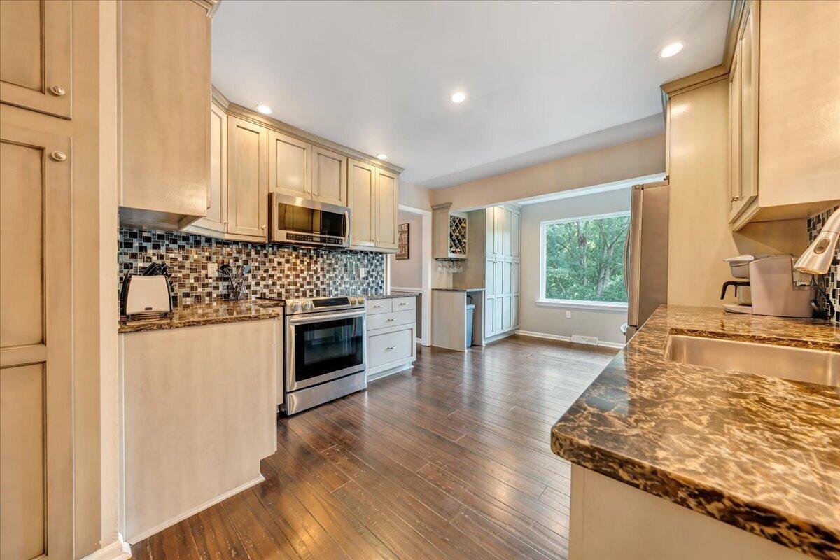 3702 Winding Way Road Southwest Roanoke, VA 24015 - Photo 21 of 80 021-MIB02219