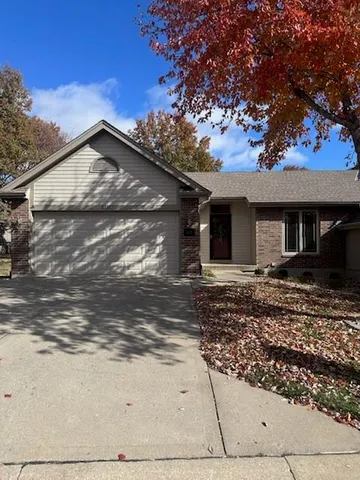 $295,000 | 8531 North Chatham Circle, Kansas City, MO 64154