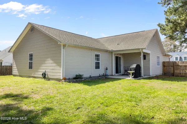 $285,000 | 103 Tanbark Drive, Jacksonville, NC 28546