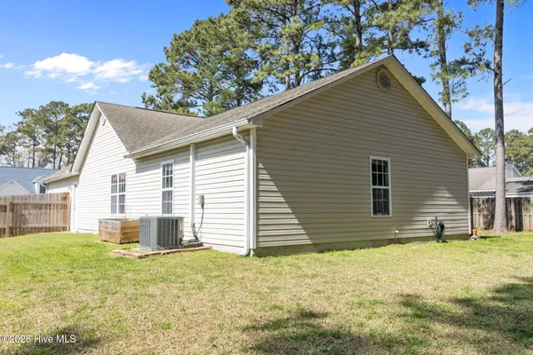 $285,000 | 103 Tanbark Drive, Jacksonville, NC 28546