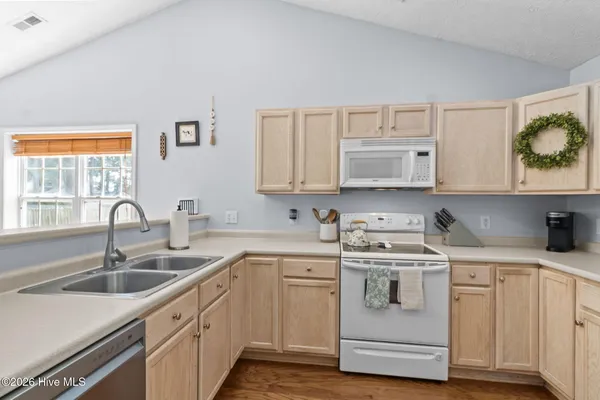 $285,000 | 103 Tanbark Drive, Jacksonville, NC 28546