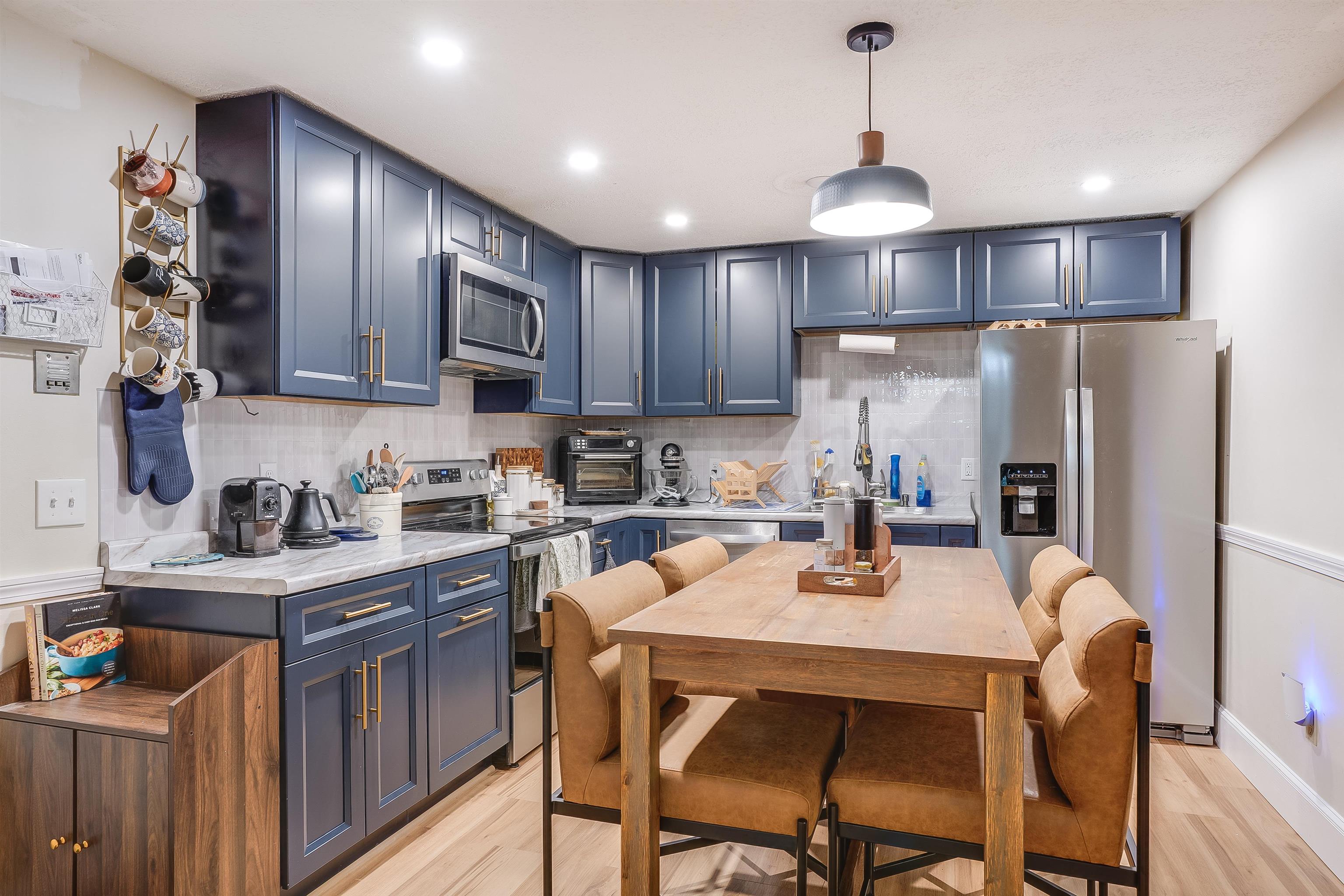 545 Calef Road, Unit 26 Manchester, NH 03103 - Photo 5 of 26 Gallery Image 5