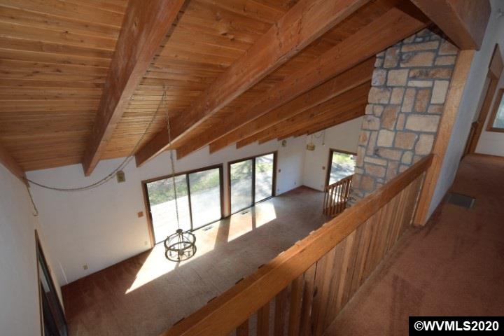 9499 Golf Club Road Southeast Aumsville, OR 97325 - Photo 10 of 21