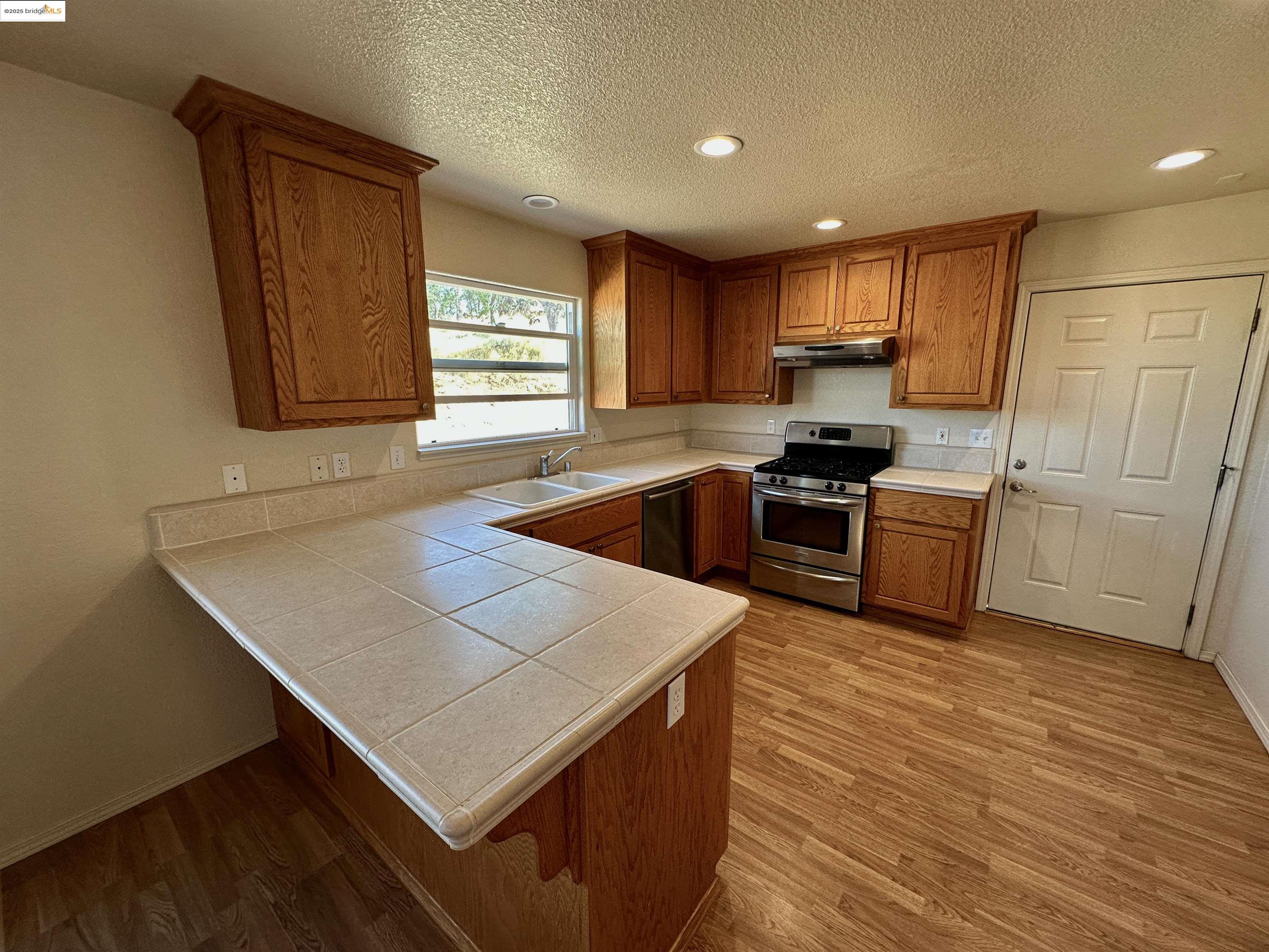 660 Hodson Road Copperopolis, CA 95228 - Photo 10 of 37