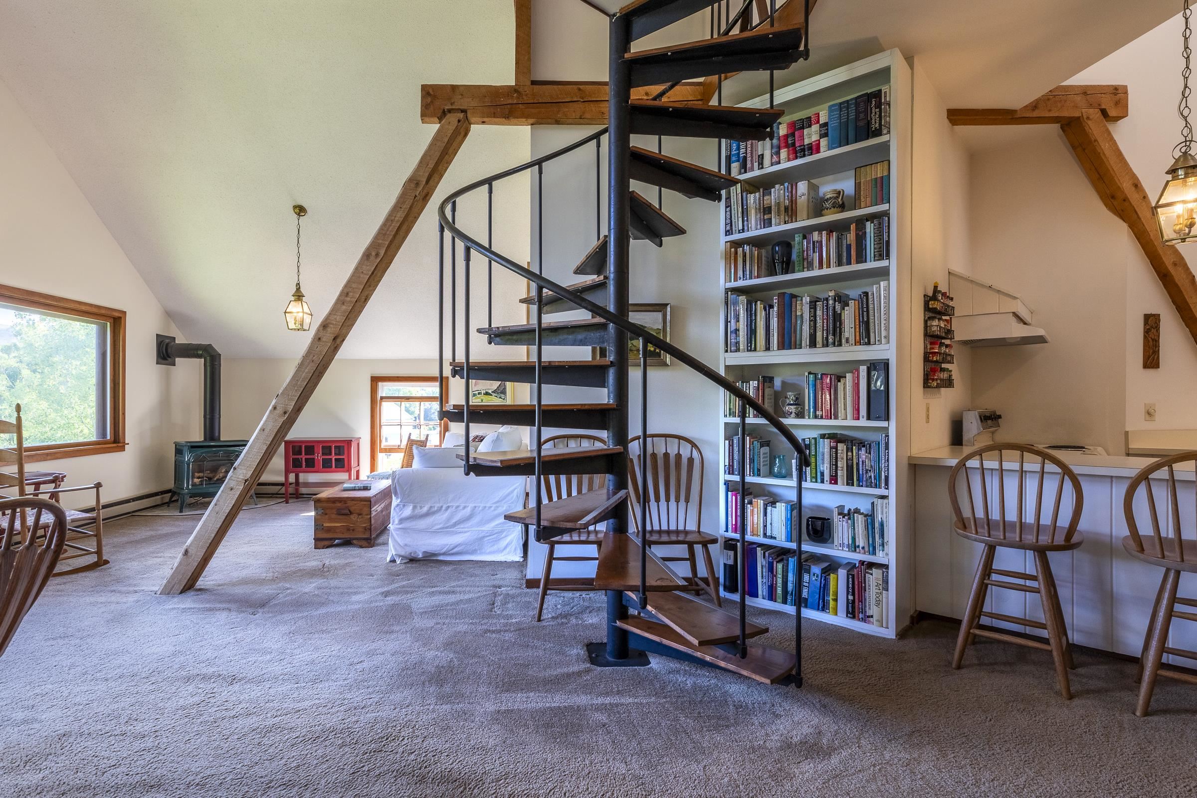27 Lawrence Hill Road, Unit 5 Weston, VT 05161 - Photo 5 of 32 Gallery Image 5