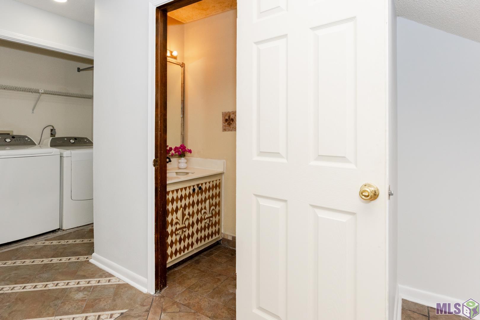 8545 Summa Avenue, Unit 5 Baton Rouge, LA 70809 - Photo 14 of 23