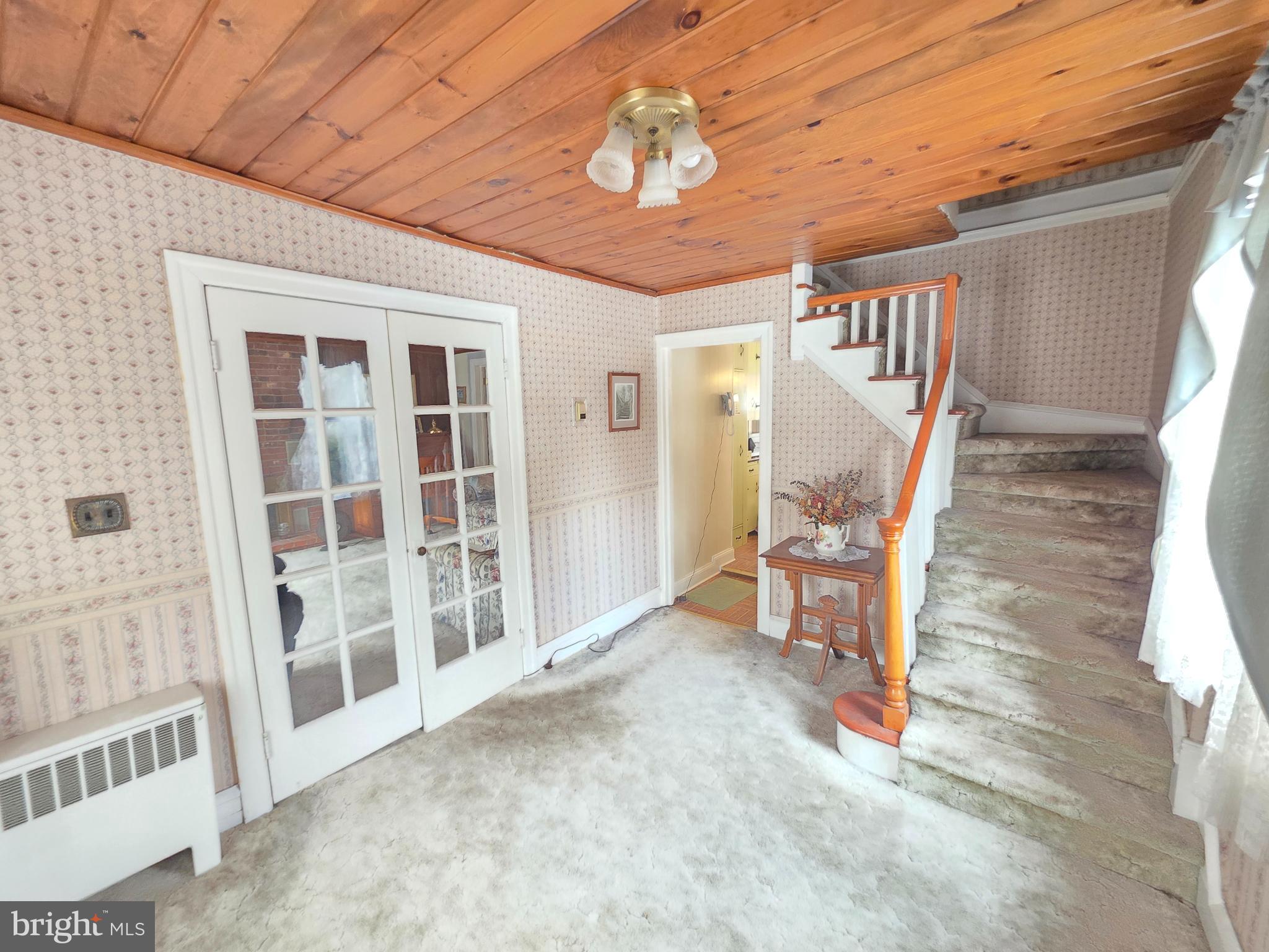 3016 County House Road Woodbury, NJ 08096 - Photo 18 of 19 a view of an empty room with stairs