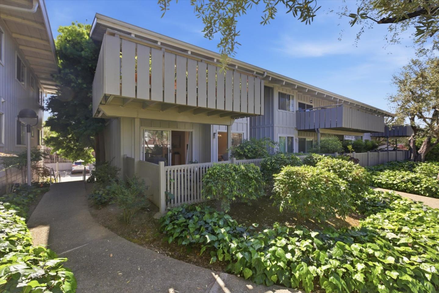 255 South Rengstorff Avenue, Unit 7 Mountain View, CA 94040 - Photo 2 of 28