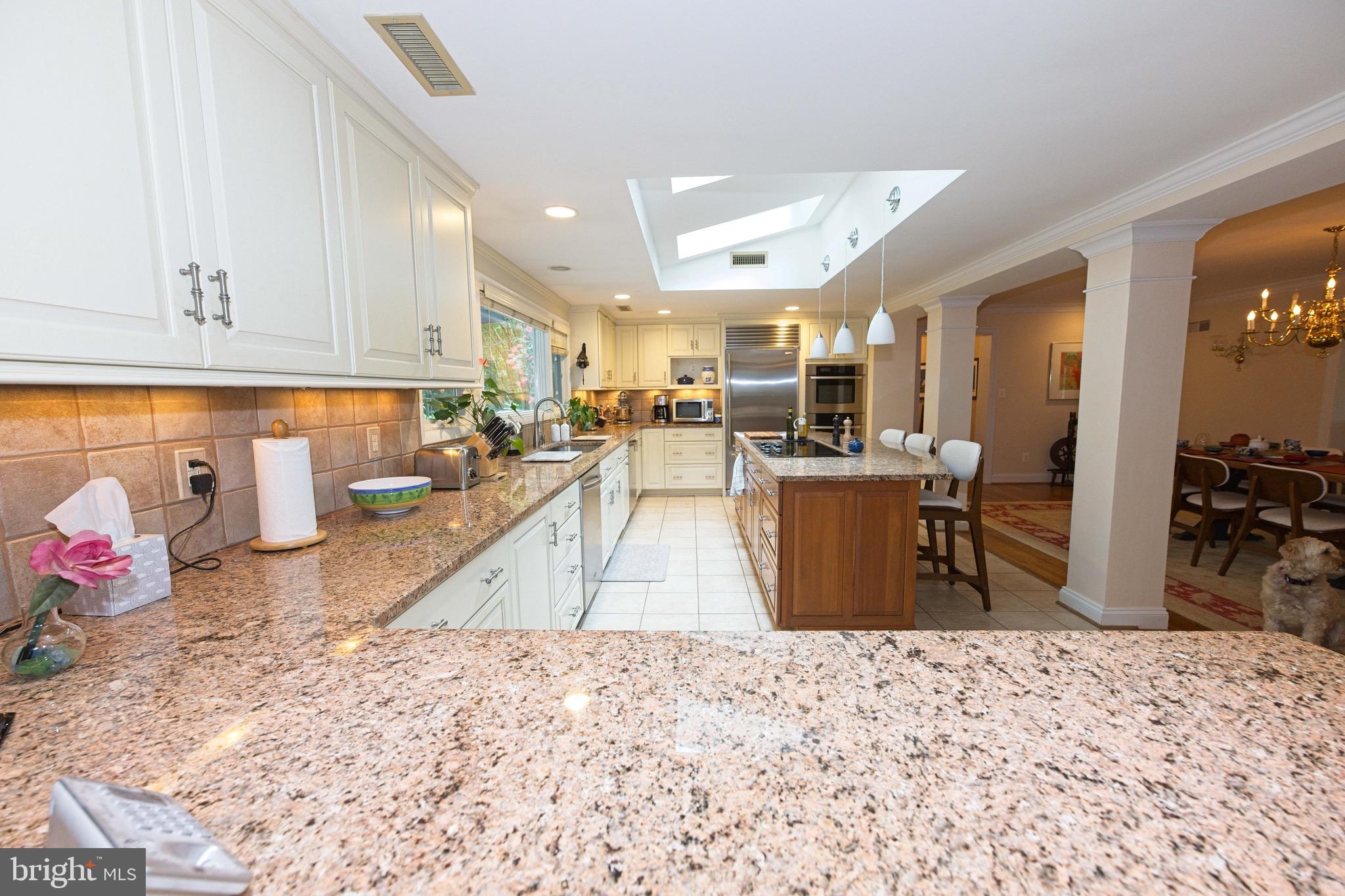 10405 Gary Road Potomac, MD 20854 - Photo 15 of 66