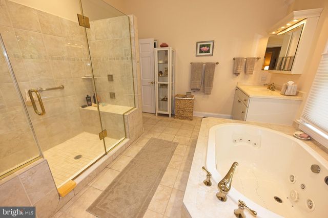 $1,400,000 | 10405 Gary Road, Potomac, MD 20854