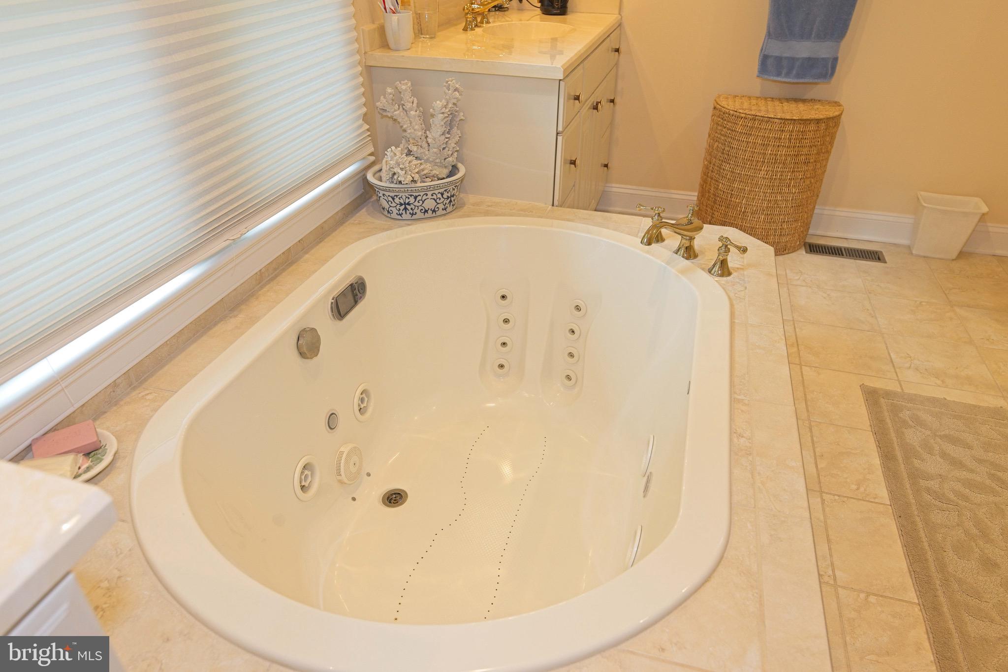 10405 Gary Road Potomac, MD 20854 - Photo 20 of 66