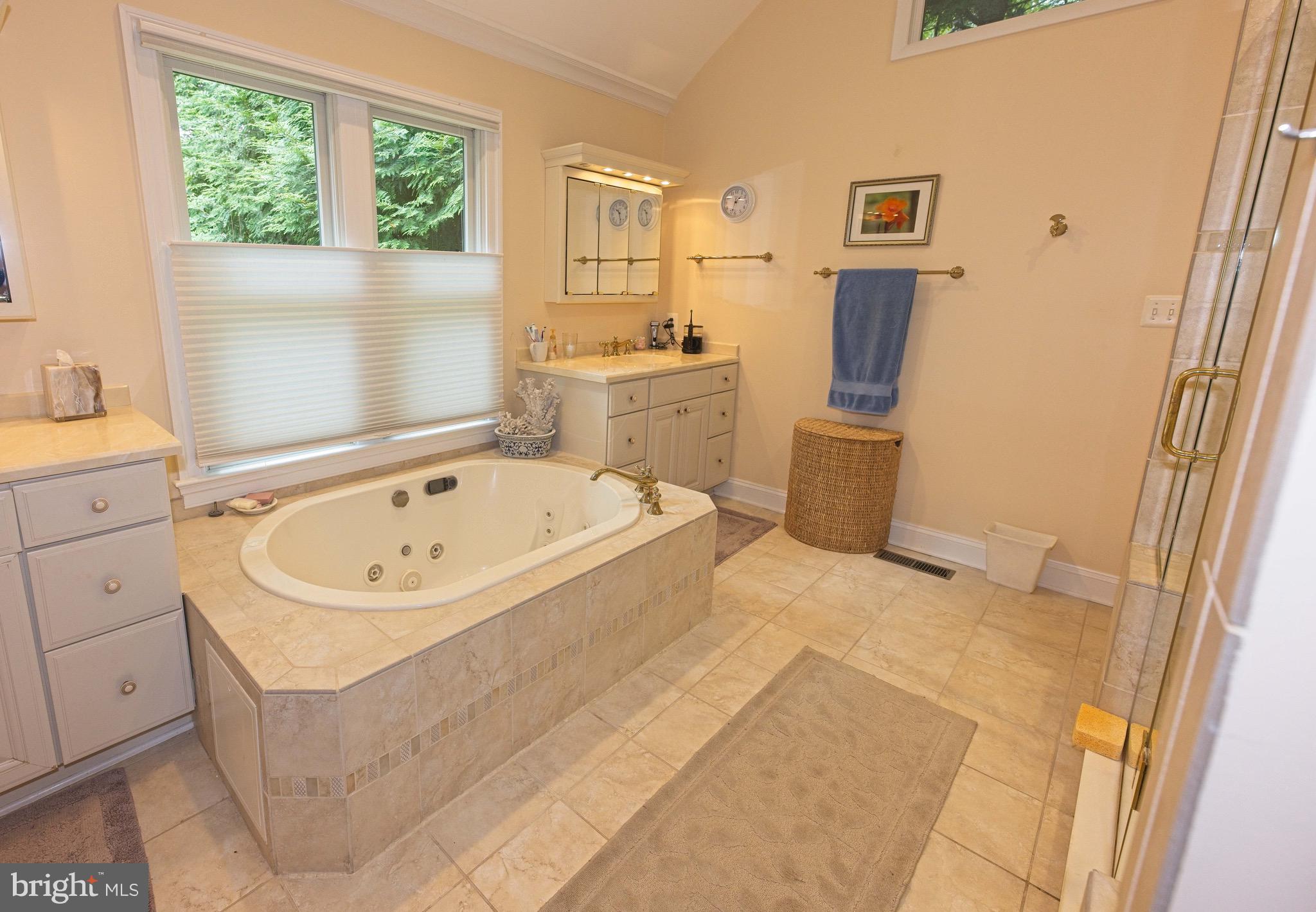 10405 Gary Road Potomac, MD 20854 - Photo 22 of 66