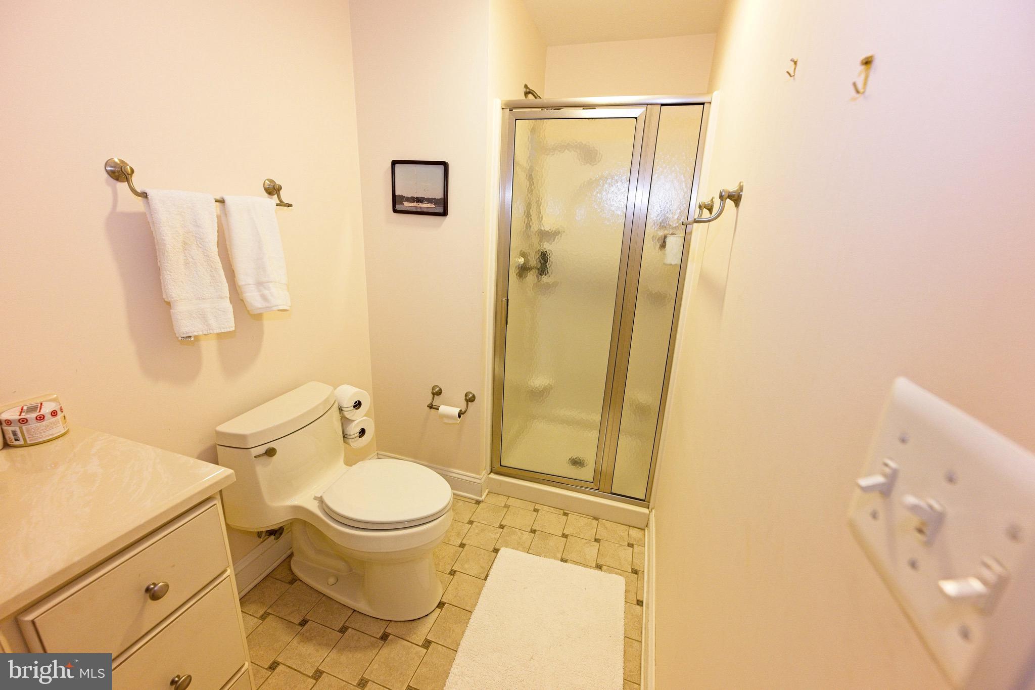 10405 Gary Road Potomac, MD 20854 - Photo 35 of 66