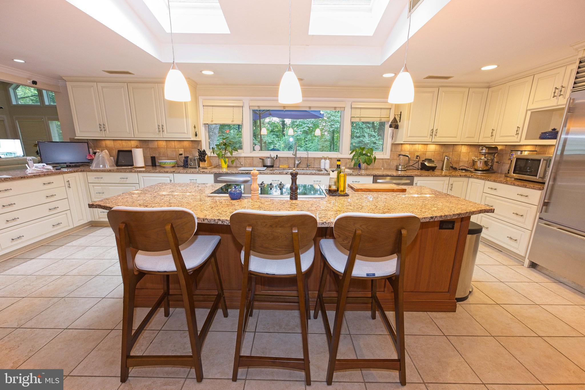 10405 Gary Road Potomac, MD 20854 - Photo 36 of 66